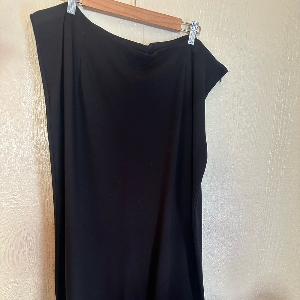 Lord and Taylors black skirt size 20